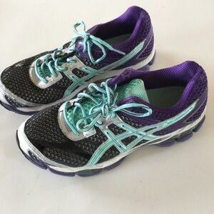 ASICS gel/Cumulus purple and teal canvas athletic running shoes size 8
